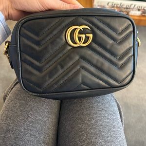 Gucci marmont mini black camera bag